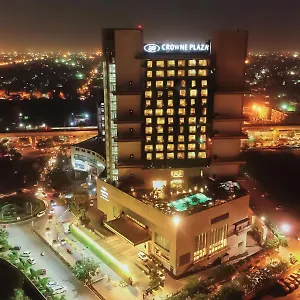 crowne-plaza-new-delhi-rohini-an-ihg.hotelsdelhi.org/